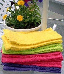 cloroeddishtowelsflowers 259x300 Bright Colored Dish Towels With Flowers
